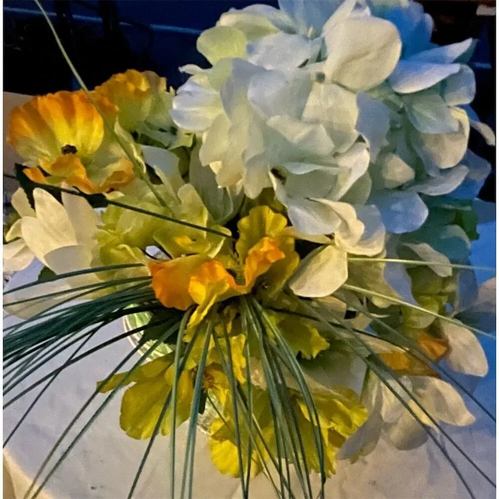 Please Read! Yellow Artificial Arrangement in Decorative Basket Centerpiece